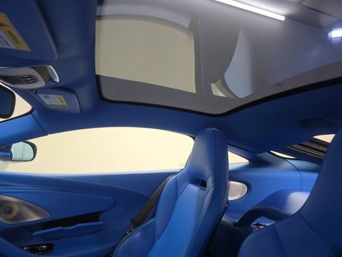 Used 2023 McLaren GT RWD image 8