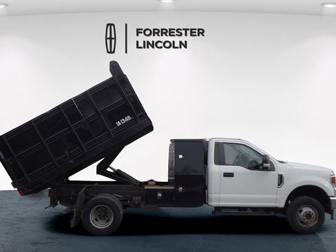 Used 2022 Ford F350 XL w/ Power Equipment Group image 2