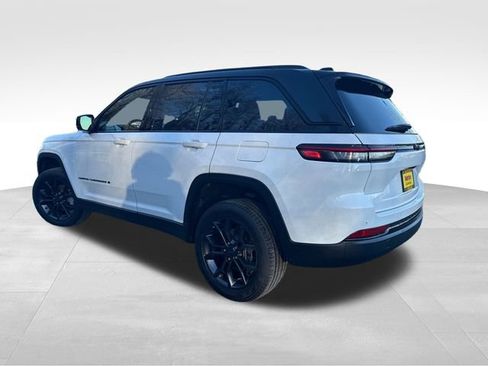 New 2025 Jeep Grand Cherokee Limited AWD/4WD image 5