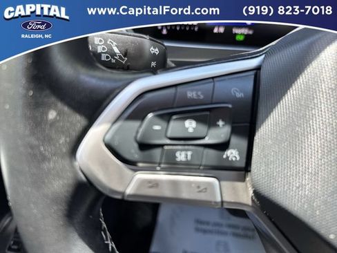 Used 2024 Volkswagen Tiguan SE FWD image 23