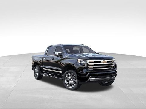 Used 2023 Chevrolet Silverado 1500 High Country w/ High Country Premium Package AWD/4WD image 1