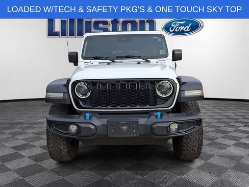 Used 2024 Jeep Wrangler Unlimited AWD/4WD image 2