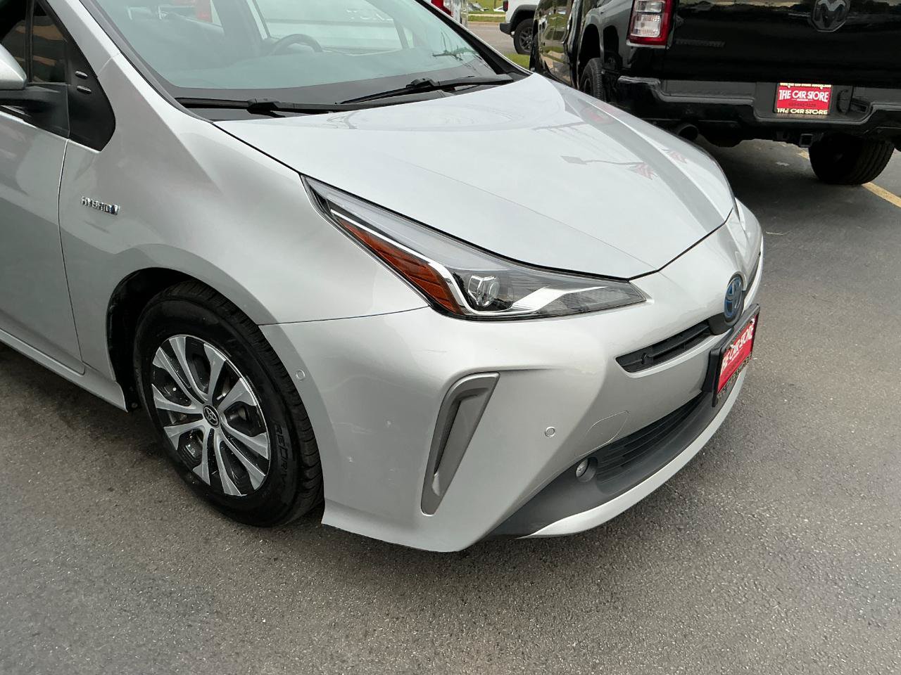 Used 2022 Toyota Prius XLE w/ Advanced Technology Package AWD/4WD image 25