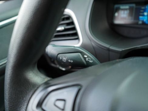 Used 2024 Ford Edge SE AWD/4WD image 33