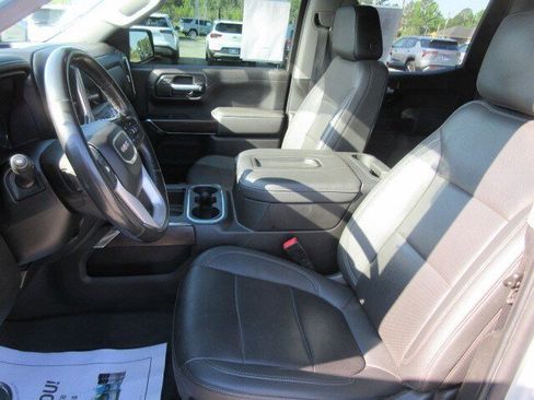 Used 2021 GMC Sierra 1500 SLT AWD/4WD image 17