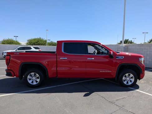 Used 2021 GMC Sierra 1500 SLT w/ SLT Convenience Package AWD/4WD image 4