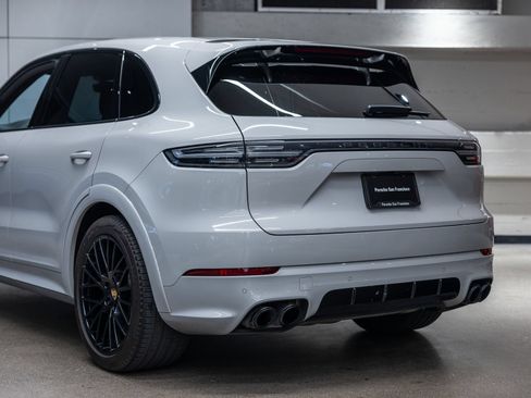 Certified 2023 Porsche Cayenne GTS AWD/4WD image 24