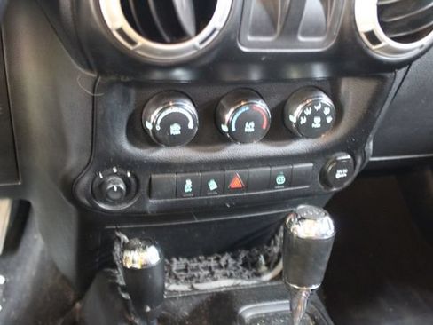 Used 2012 Jeep Wrangler Sahara w/ Dual Top Group AWD/4WD image 16