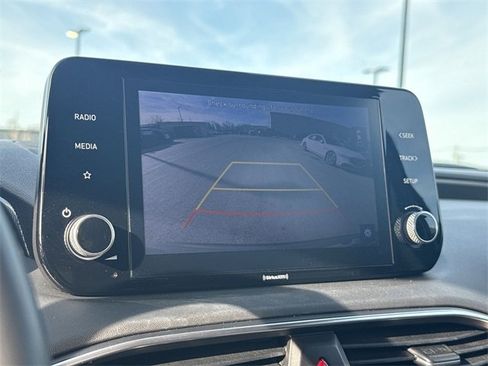 Used 2021 Hyundai Santa Fe SEL w/ Convenience Package image 17