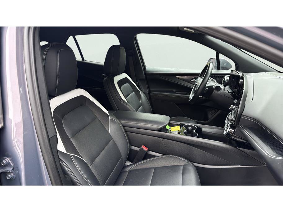 Used 2024 Chevrolet Blazer EV LT AWD/4WD image 20