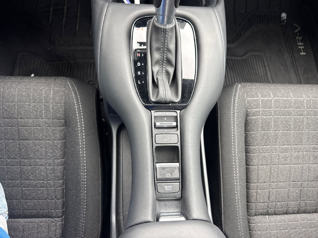 Certified 2025 Honda HR-V LX image 24