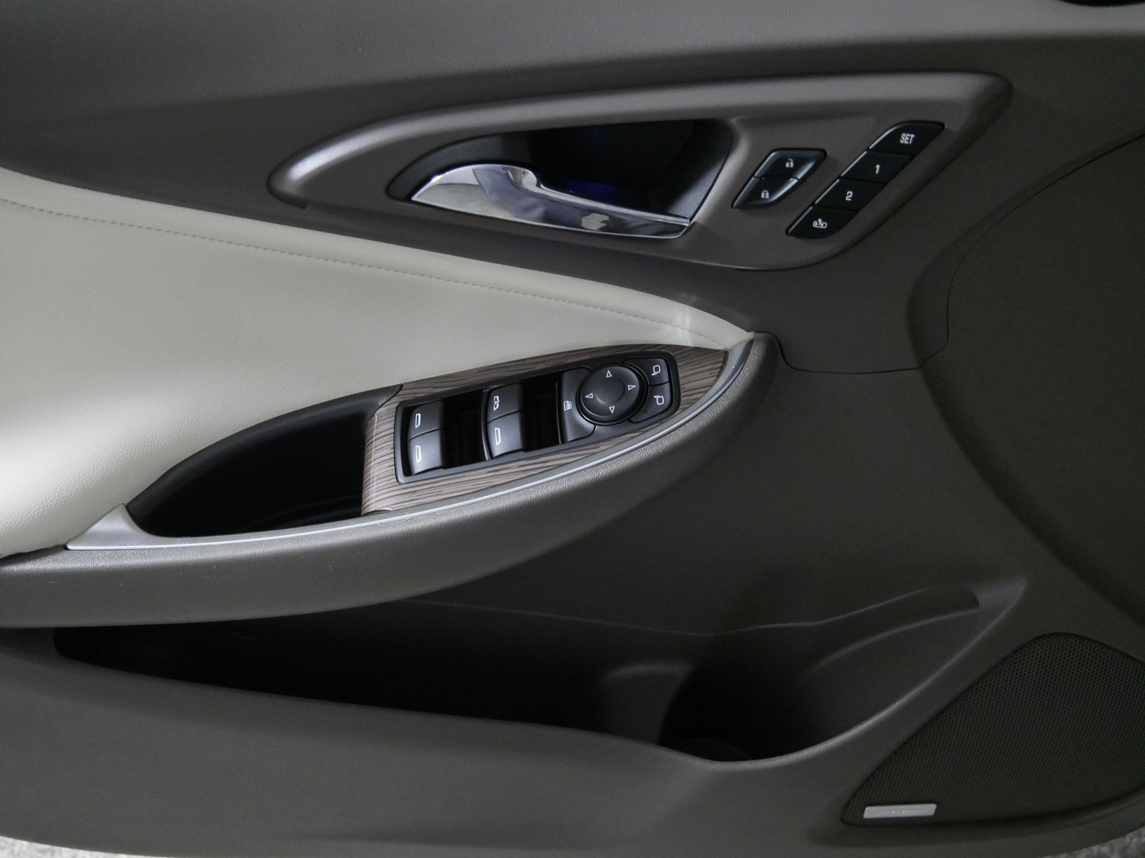 Used 2024 Chevrolet Malibu LT FWD image 19