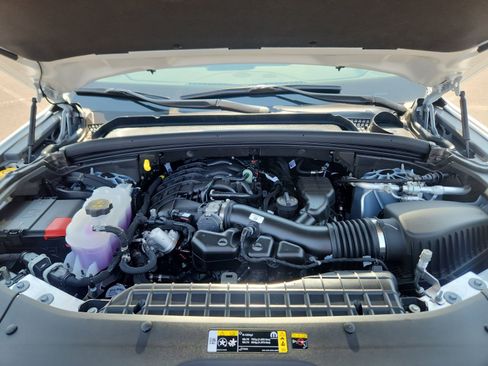 New 2025 Jeep Grand Cherokee Limited w/ Black Appearance Package image 22