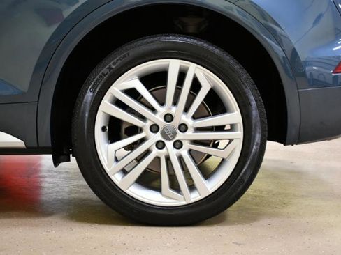 Used 2018 Audi Q5 Prestige w/ Prestige Package image 46