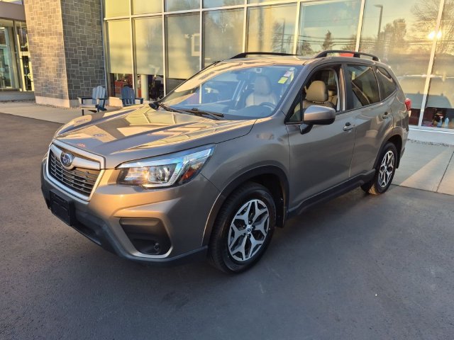 Used 2020 Subaru Forester Premium AWD/4WD image 5