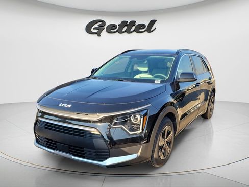 Used 2025 Kia Niro EX FWD image 3