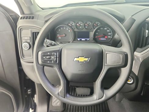 Used 2023 Chevrolet Silverado 1500 Custom image 18