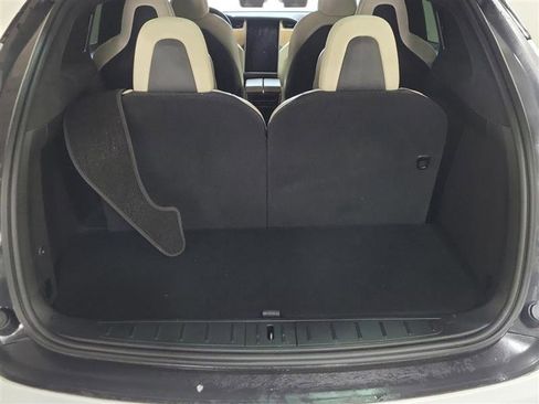 Used 2020 Tesla Model X Long Range image 6