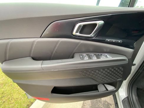 New 2026 Kia Carnival SX Prestige FWD image 11