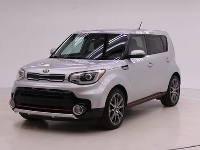 Used 2017 Kia Soul ! w/ Tech Package
