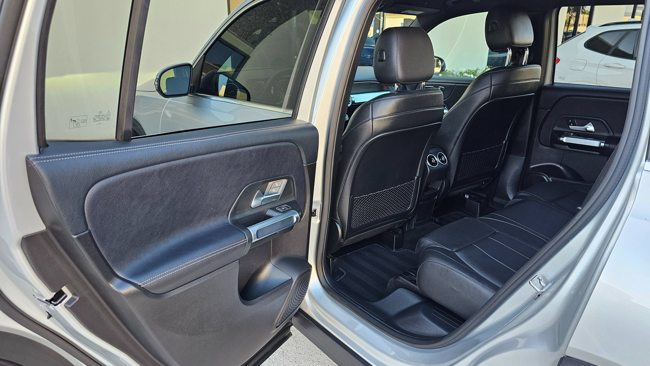Used 2020 Mercedes-Benz GLB 250 image 18