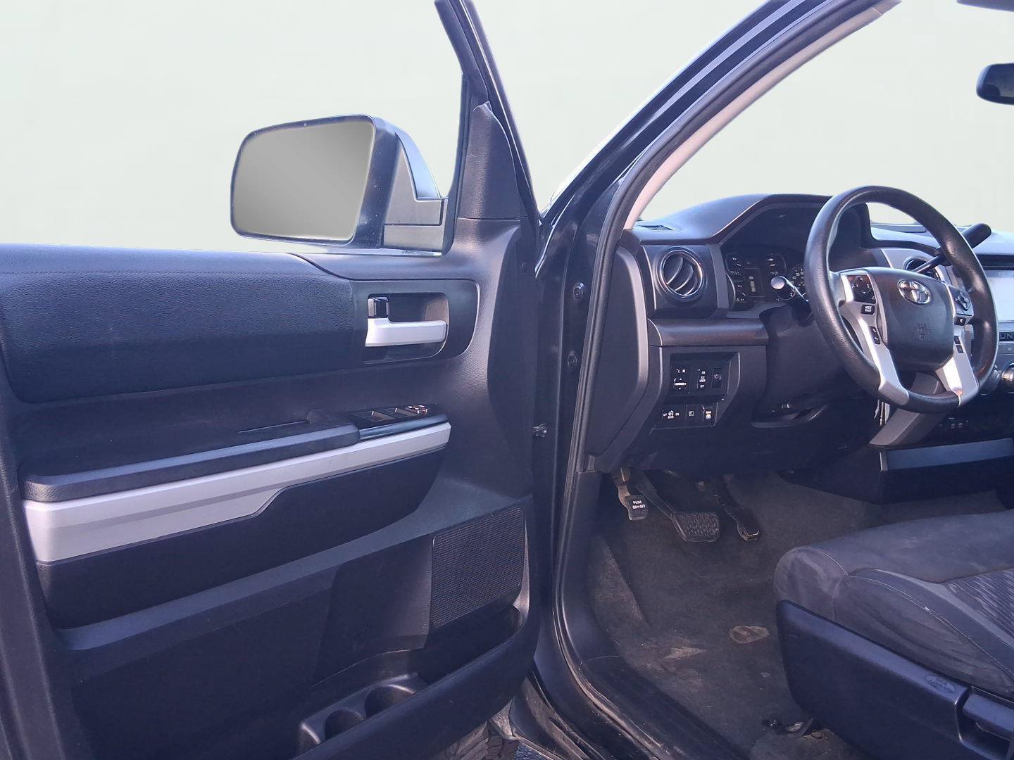 Used 2021 Toyota Tundra SR5 AWD/4WD image 13