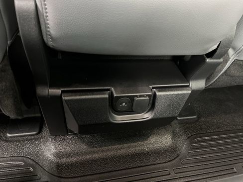 New 2026 Ford F250 XL w/ XL Chrome Package image 12