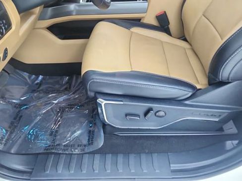 Used 2023 Ford F350 Lariat w/ Tow Technology Package image 35