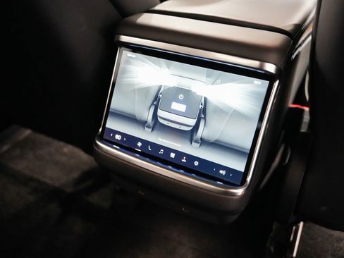 Used 2023 Tesla Model S AWD/4WD image 27