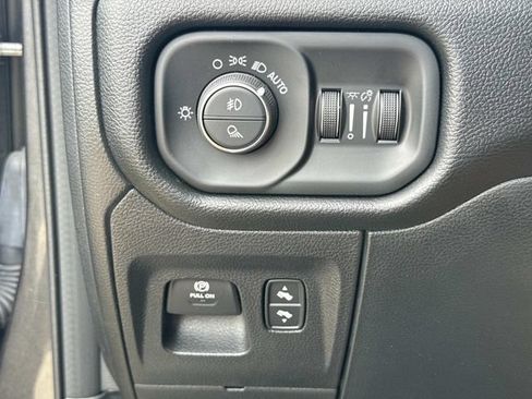 Used 2021 RAM 1500 Laramie RWD image 19