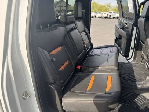 Used 2024 GMC Sierra 2500 AT4 w/ AT4 Premium Plus Package AWD/4WD image 31