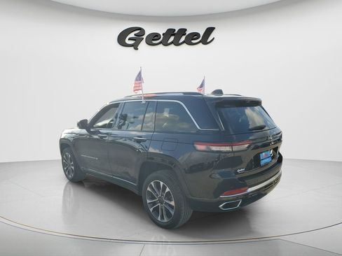 Used 2023 Jeep Grand Cherokee Overland w/ Luxury Tech Group IV RWD image 7