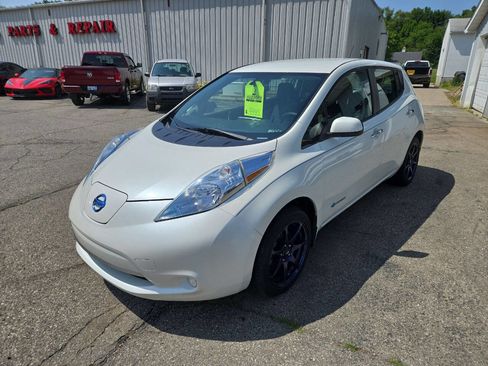 Used 2017 Nissan Leaf S w/ Charge Package image 4