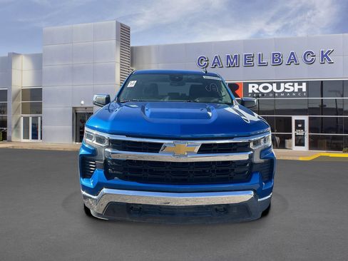 Used 2023 Chevrolet Silverado 1500 LT AWD/4WD image 3
