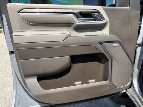 Used 2024 Chevrolet Silverado 3500 LTZ w/ LTZ Premium Package image 22