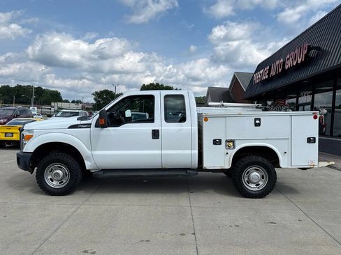 Used 2015 Ford F250 XL w/ Power Equipment Group AWD/4WD image 3