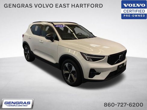 Certified 2023 Volvo XC40 B5 Plus w/ Climate Package AWD/4WD image 1
