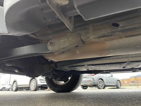 Used 2014 Chevrolet Suburban LT image 20