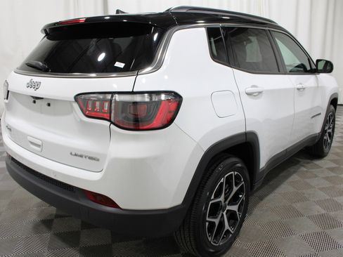 Used 2025 Jeep Compass Limited AWD/4WD image 29