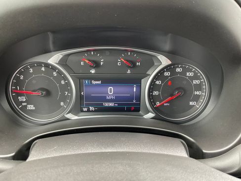 Certified 2022 GMC Terrain SLE w/ Driver Convenience Package AWD/4WD image 8