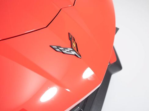 Used 2021 Chevrolet Corvette Stingray Preferred Cpe w/ Engine Appearance Package RWD image 48
