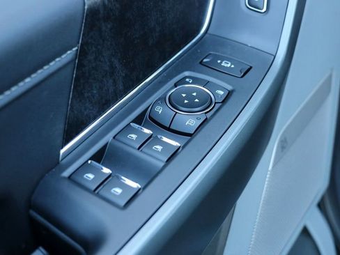 New 2026 Ford F250 XLT w/ XLT Premium Package image 17