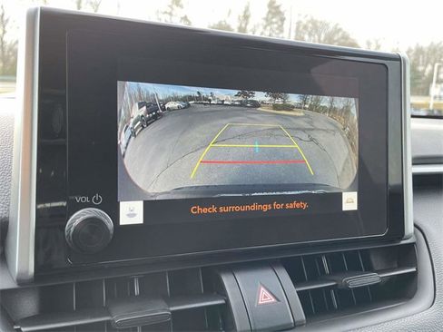 Used 2024 Toyota RAV4 XLE image 28