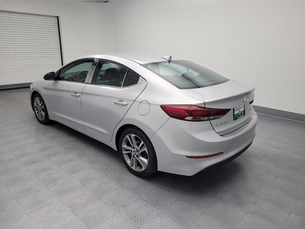 Used 2018 Hyundai Elantra Limited FWD image 3