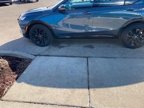 Certified 2024 Buick Envista Sport Touring w/ Convenience I Package image 9