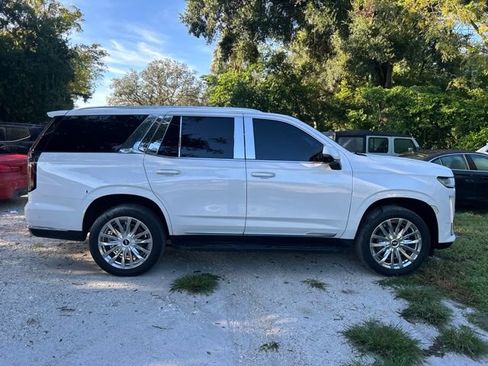 Used 2021 Cadillac Escalade Premium Luxury AWD/4WD image 20