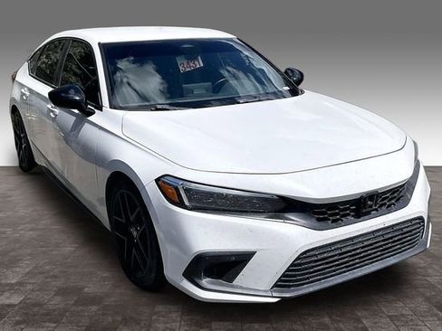 Used 2022 Honda Civic Sport image 2