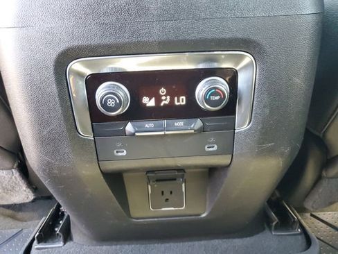 Used 2022 Chevrolet Tahoe LT RWD image 12