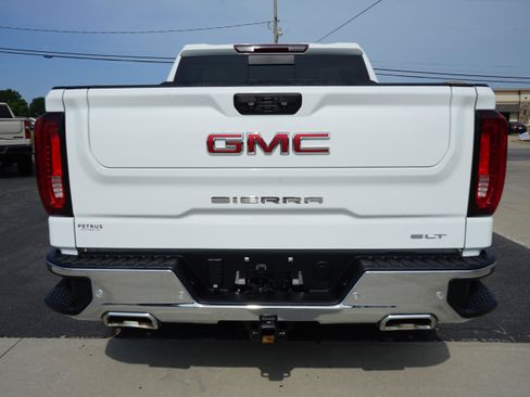Used 2024 GMC Sierra 1500 SLT AWD/4WD image 4