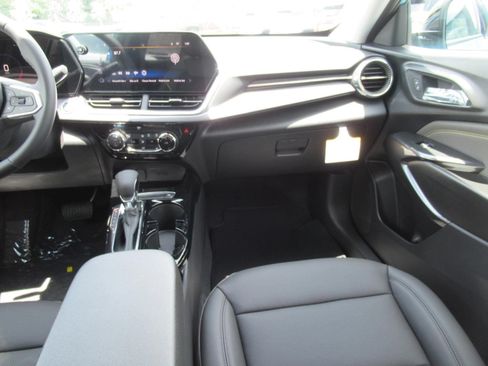 New 2026 Chevrolet Trax ACTIV w/ Driver Confidence Package FWD image 14